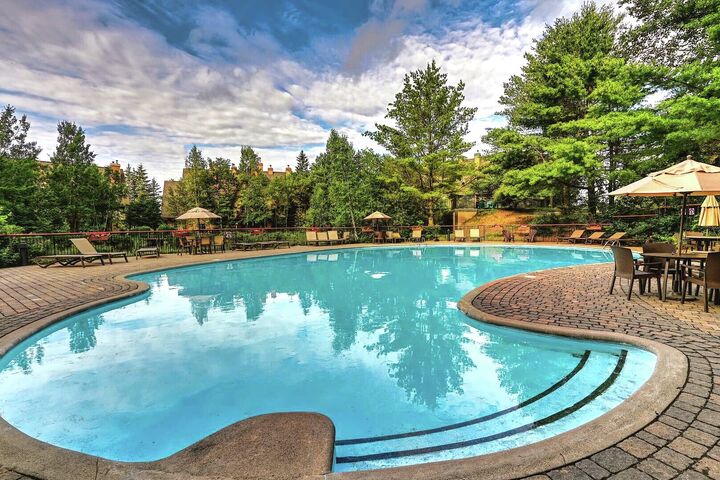 Outdoor Swimming Pool