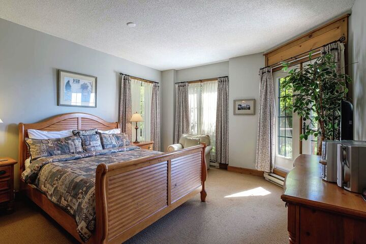 #172-05 - Master Bedroom