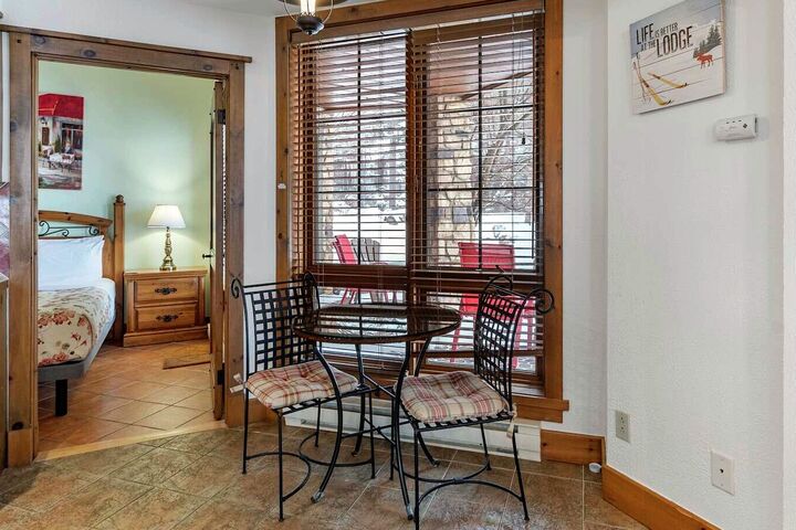 Breakfast Nook