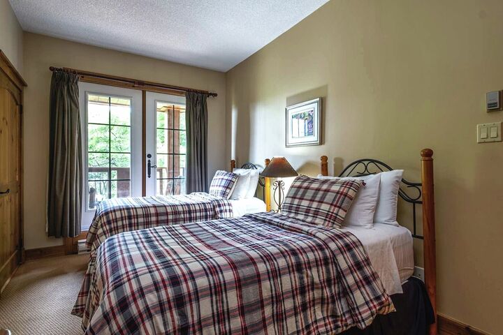 #150-08 - Bedroom