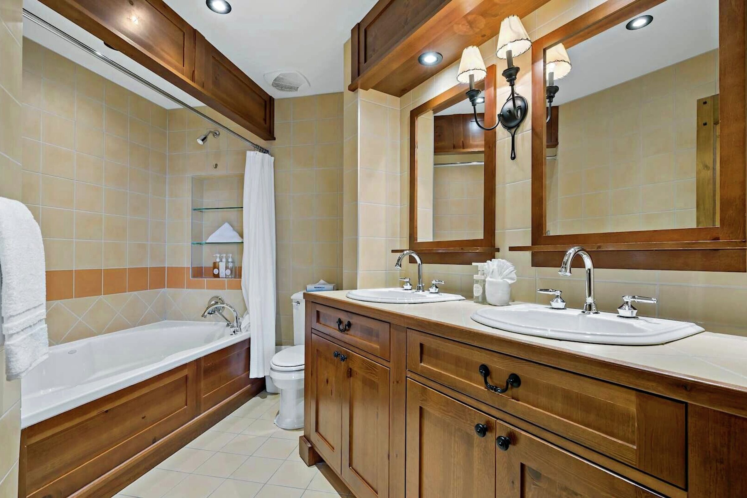 Master Ensuite Bathroom