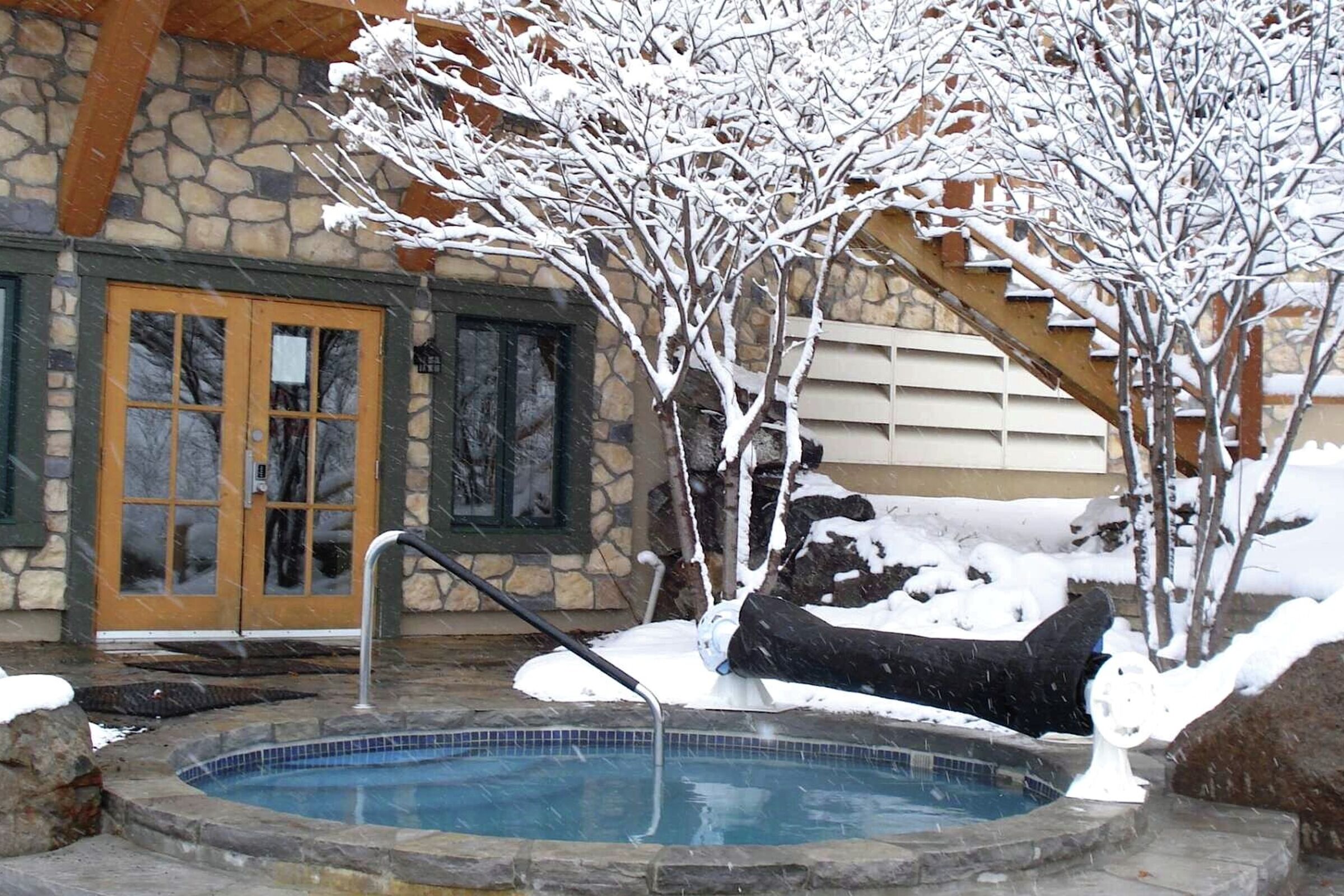 Outdoor Hot Tub