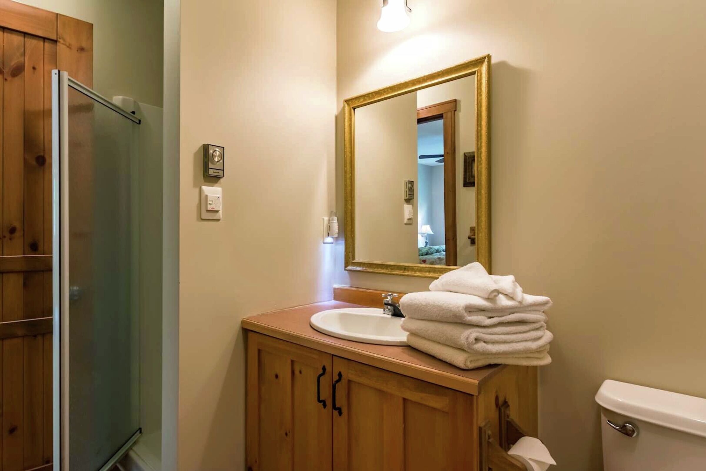 #138-11 - Master Ensuite Bathroom