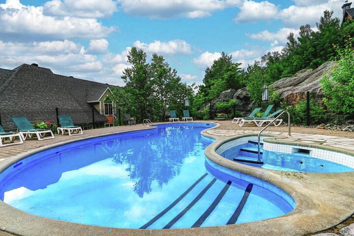 Outdoor Swimming Pool