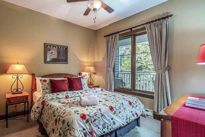 #120-04 - Bedroom