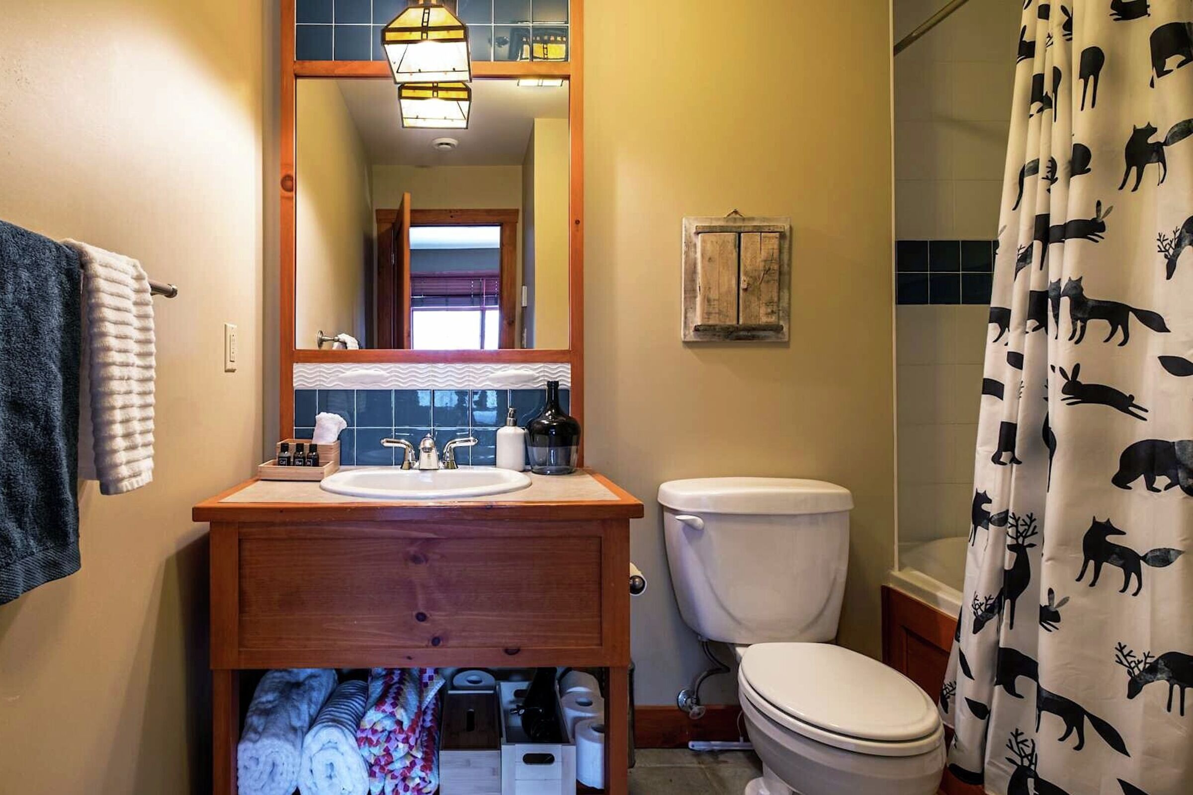 #201-02 - Master Ensuite Bathroom