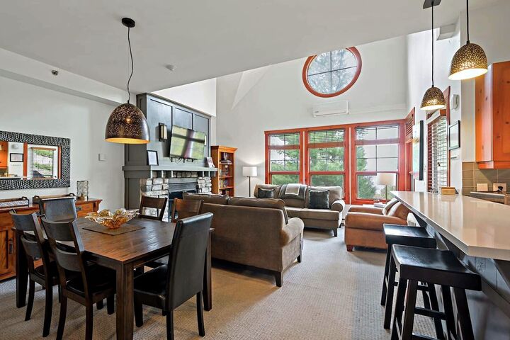#235-04 - Living Area