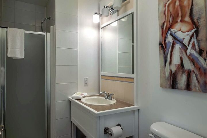 #229-04 - Bathroom
