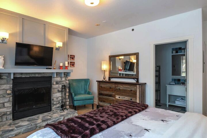 #229-04 - Master Bedroom