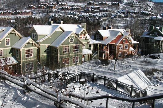 Tremblant-Les Eaux Exterior - Winter