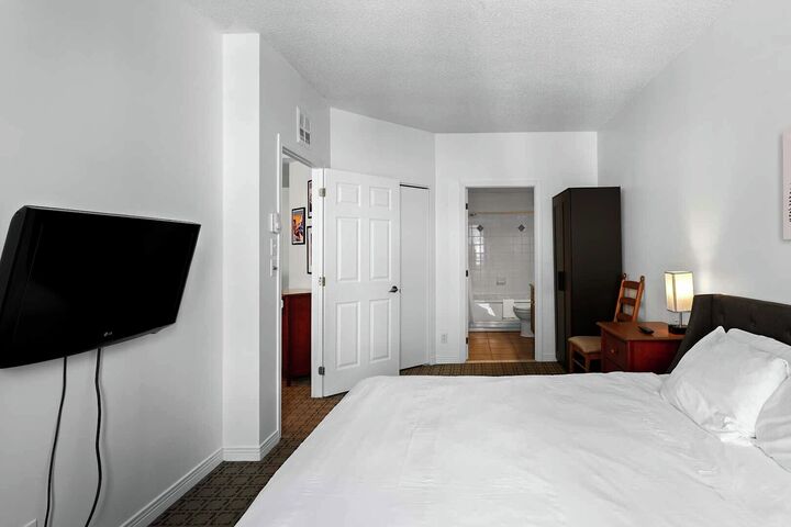 #368 - Bedroom