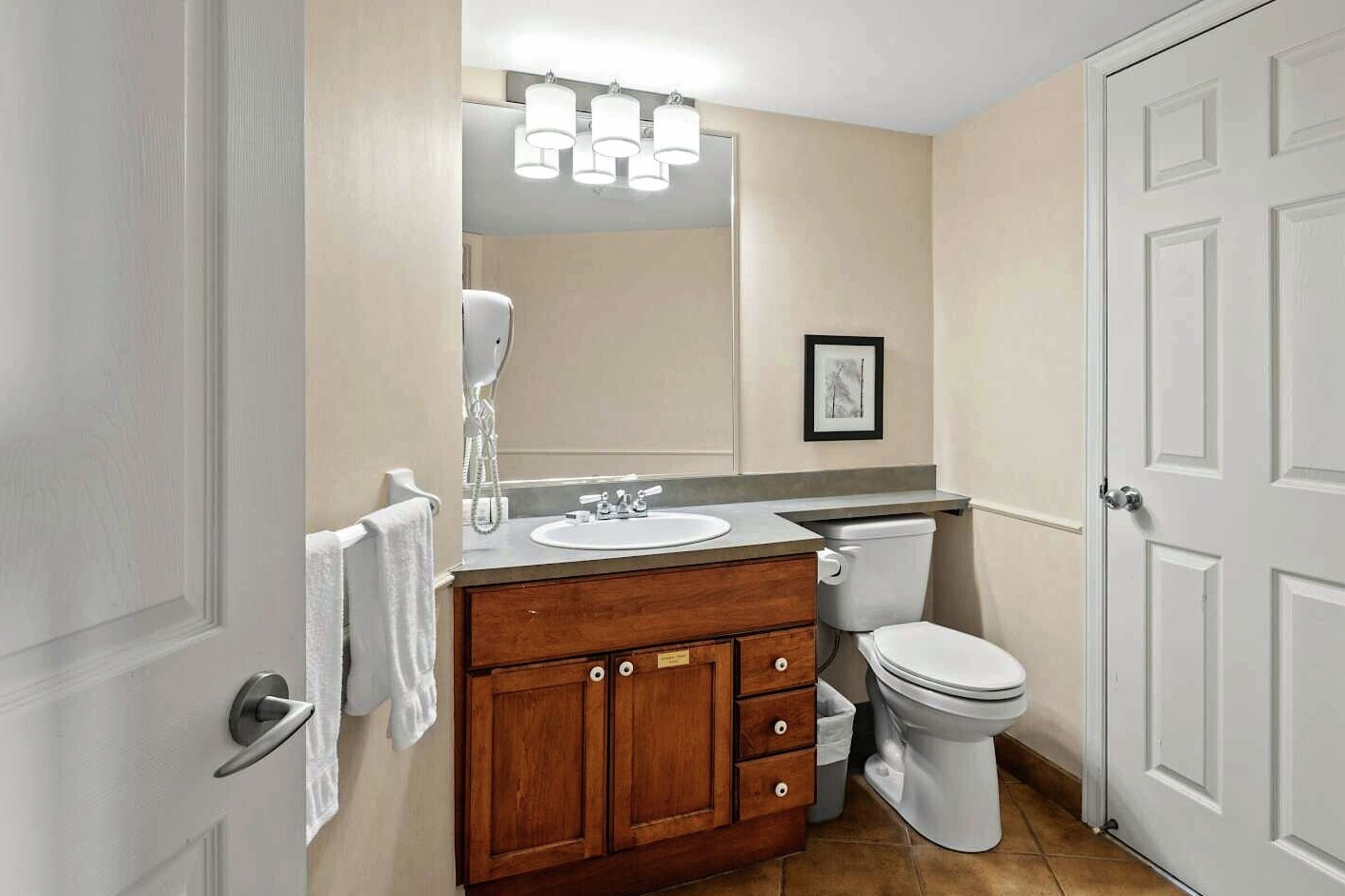 #320 - Bathroom