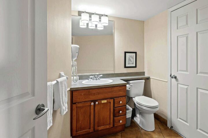 #320 - Bathroom