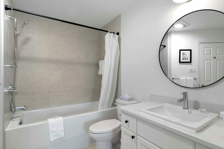 #372 - Ensuite Bathroom