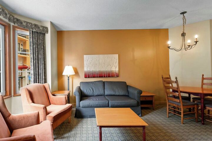 #364 - Studio Living Area & Dining Area