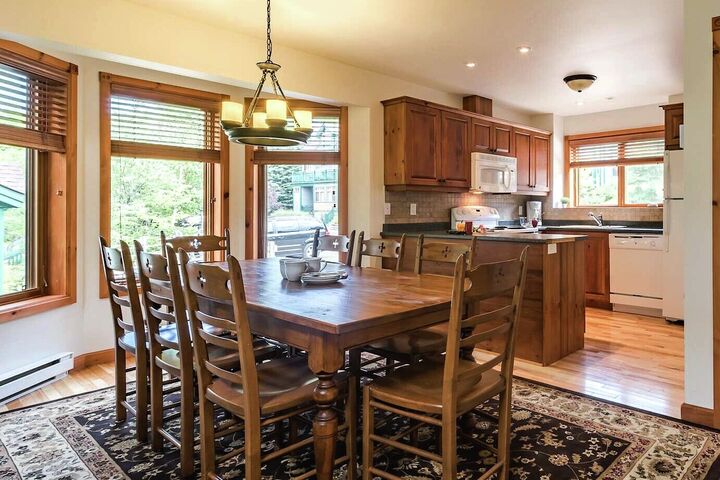 #106 - Dining Area