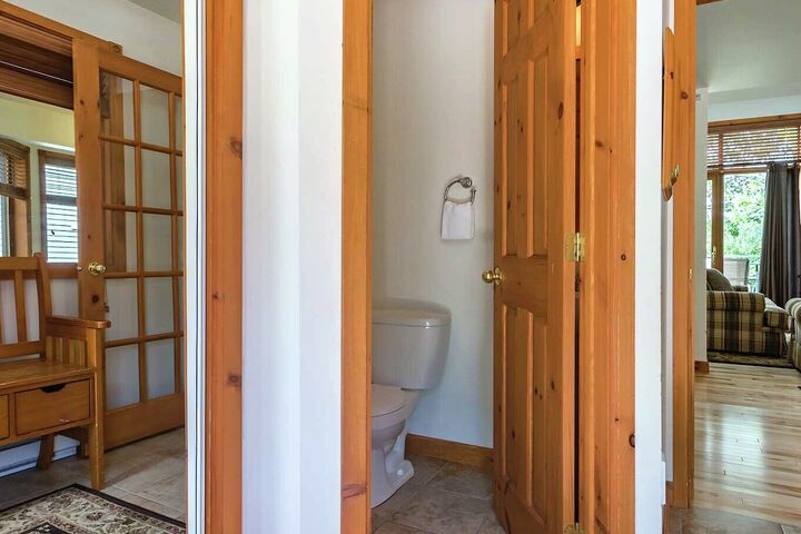 #106 - Bathroom