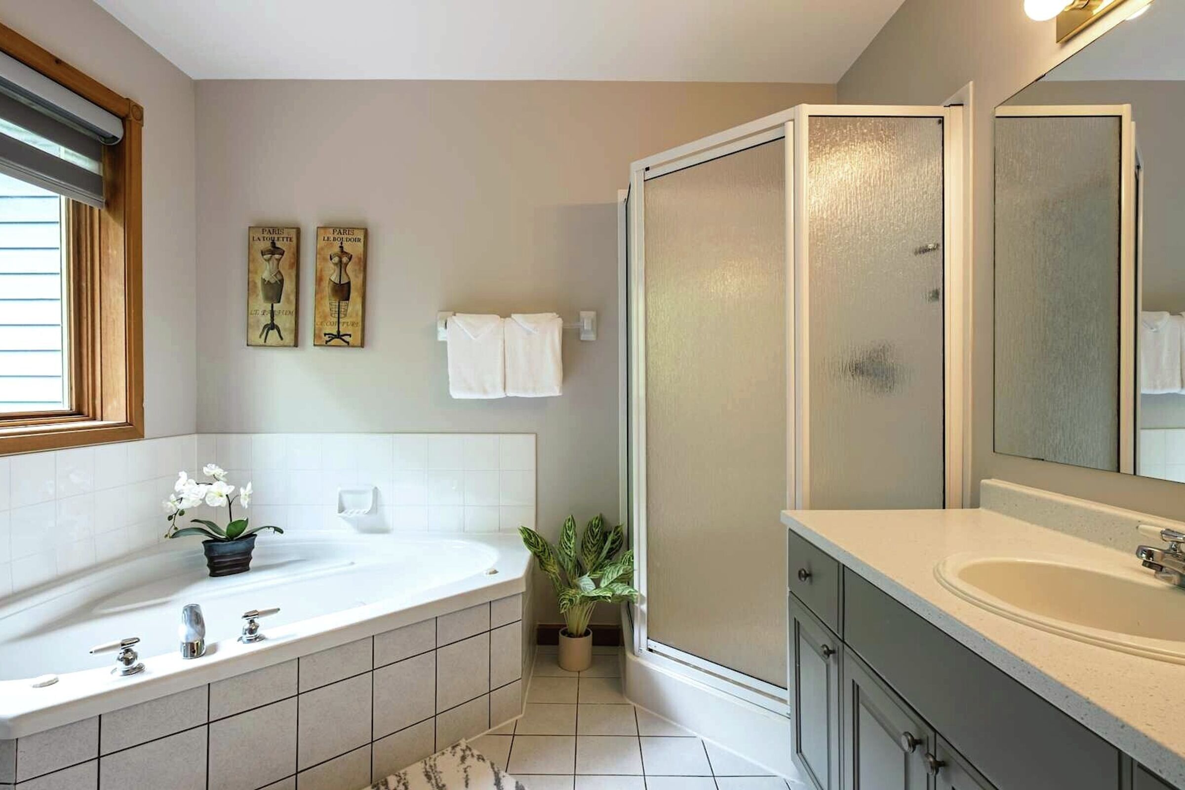 Master Ensuite Bathroom