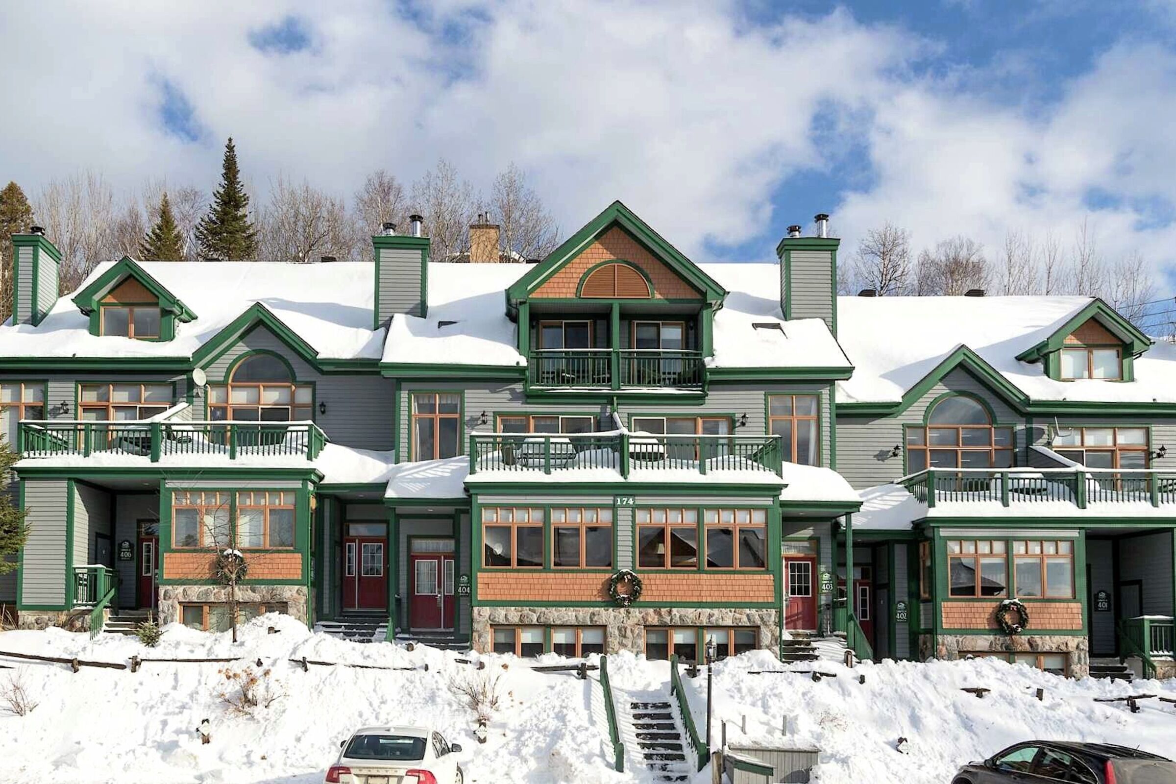 La Clairiere Exterior - Winter