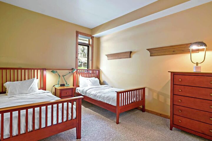 #182-02 - Bedroom