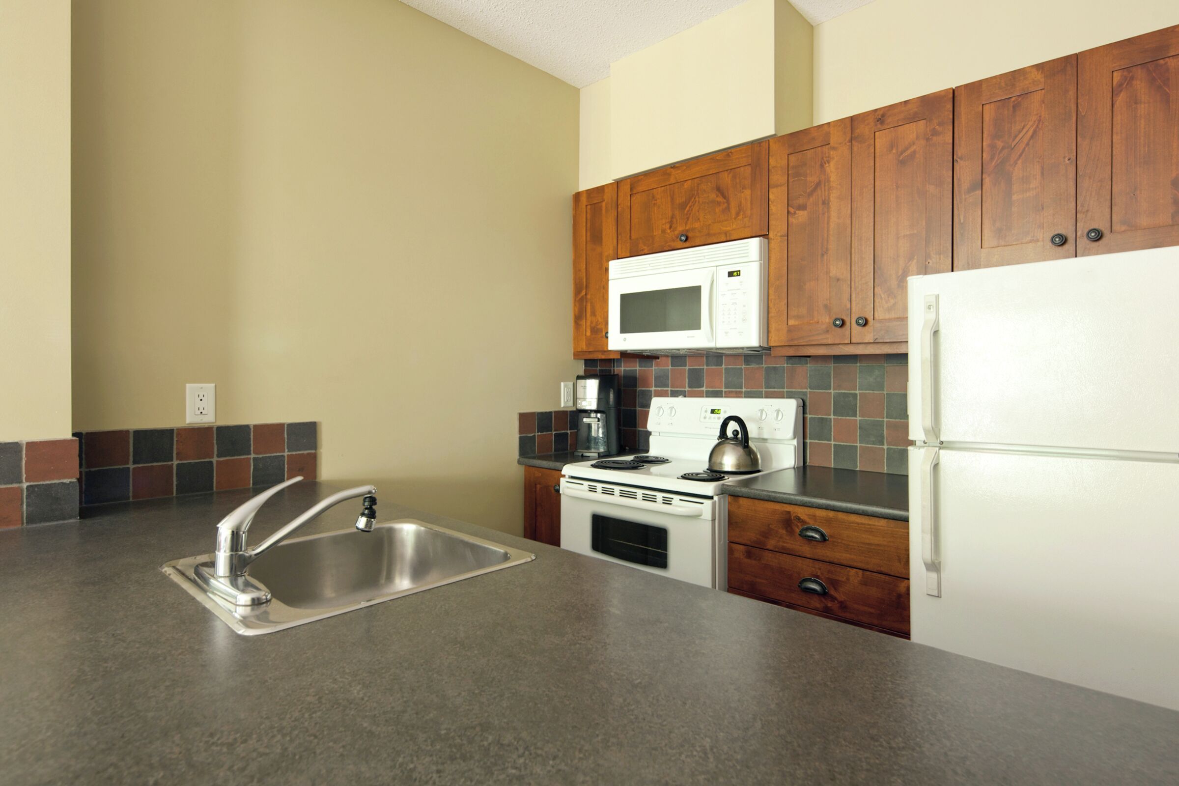 Summit Lodge - Kitchen