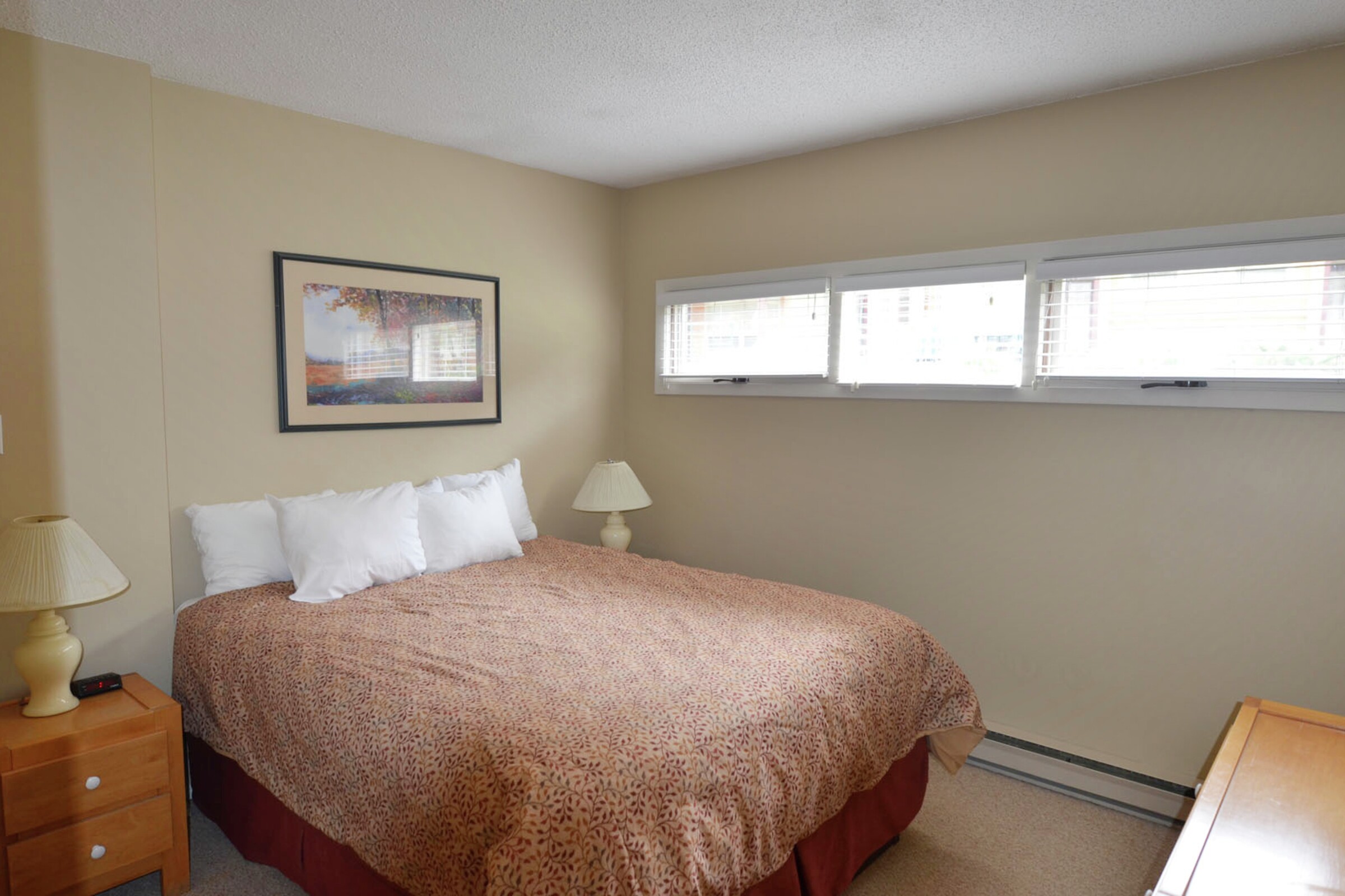 Horsethief Lodge - Bedroom