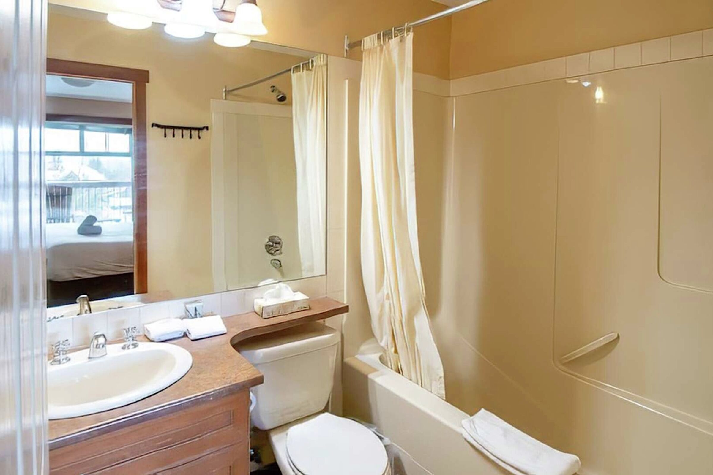 217 - Master Ensuite Bathroom