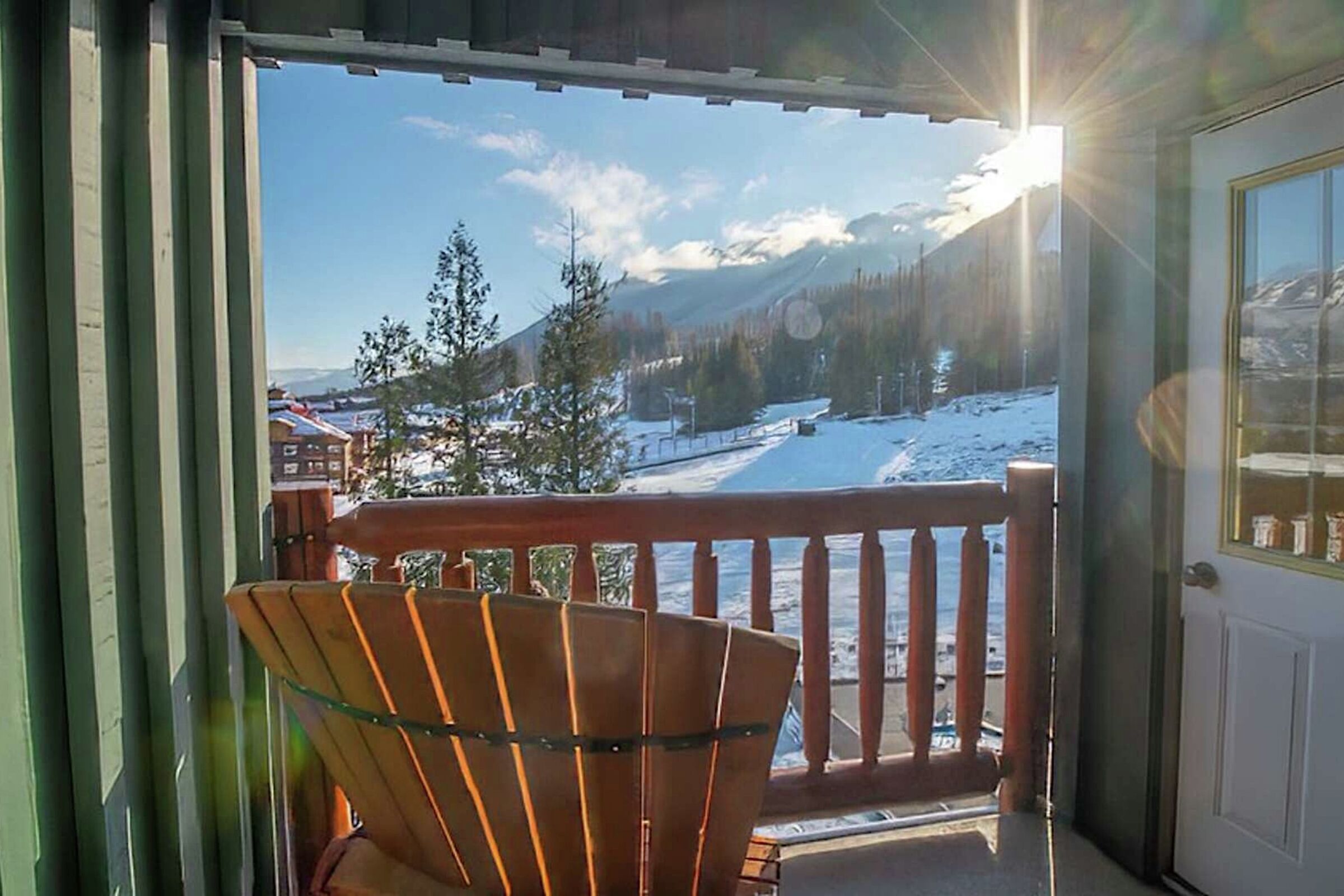311 - Balcony