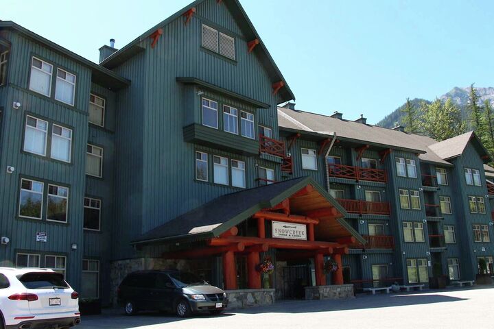 Snow Creek Lodge