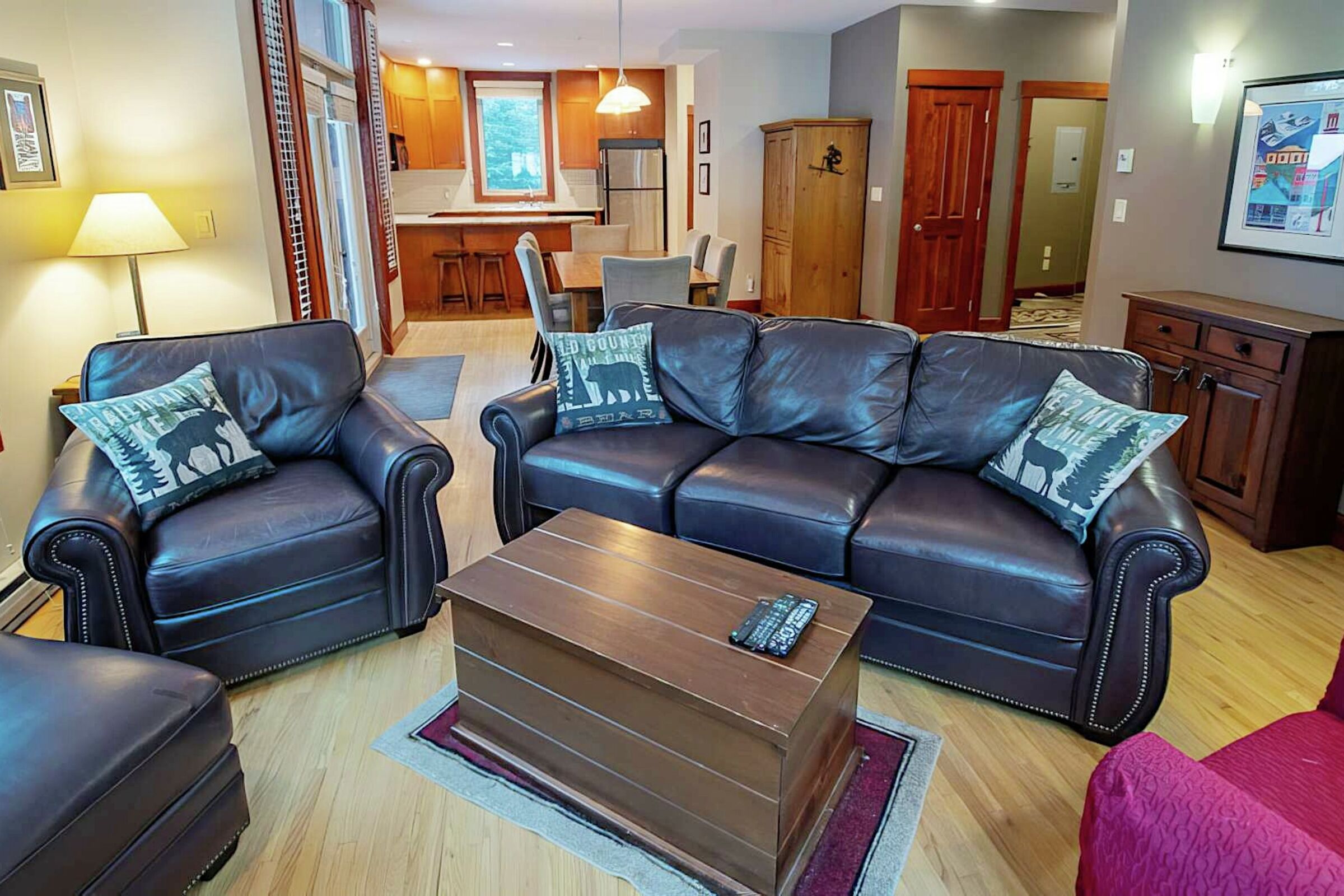 526 - Living Room