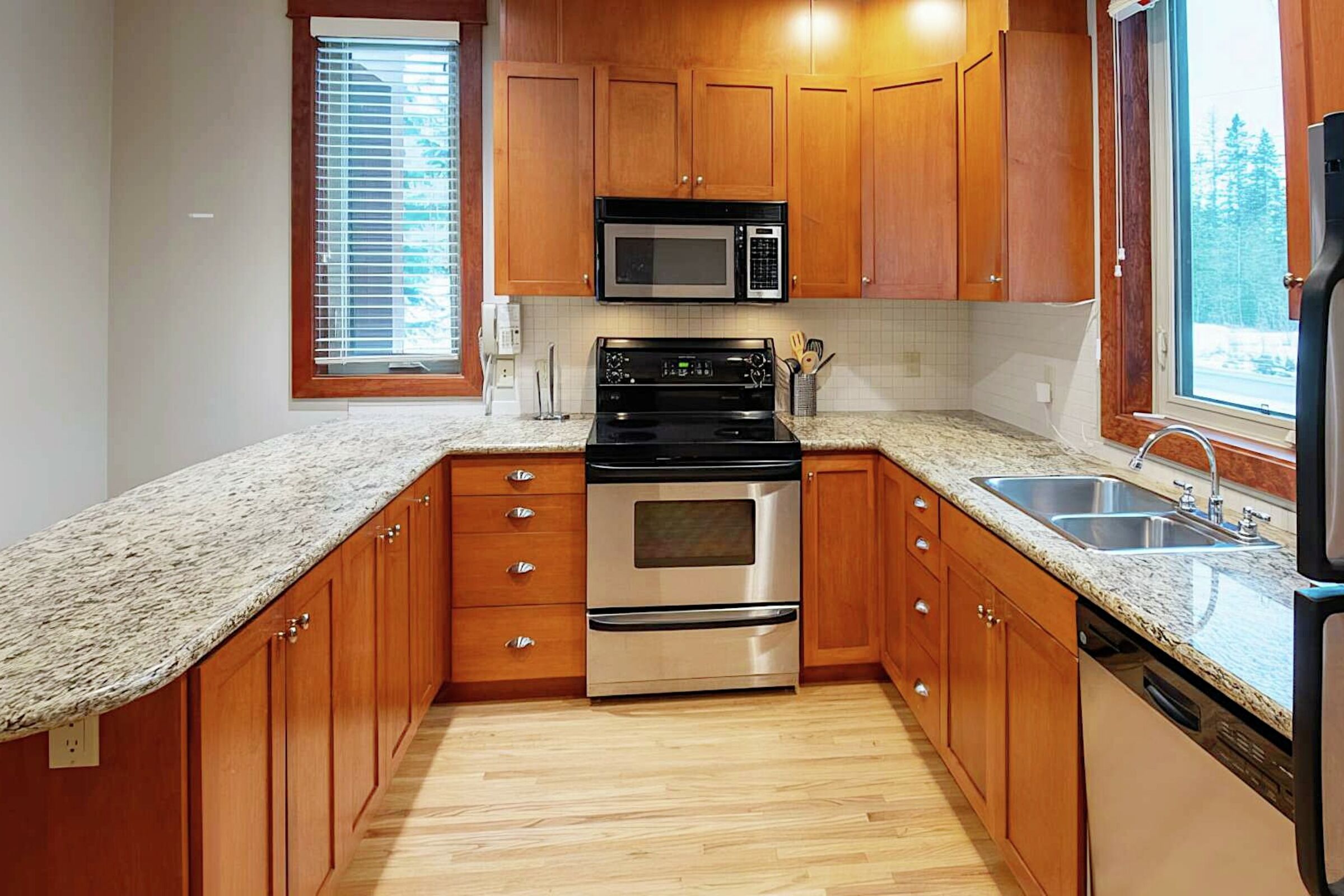526 - Kitchen