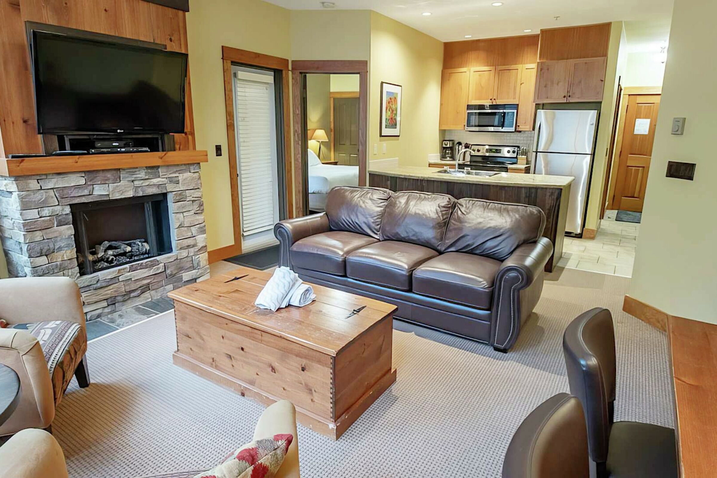 612 - Living Room