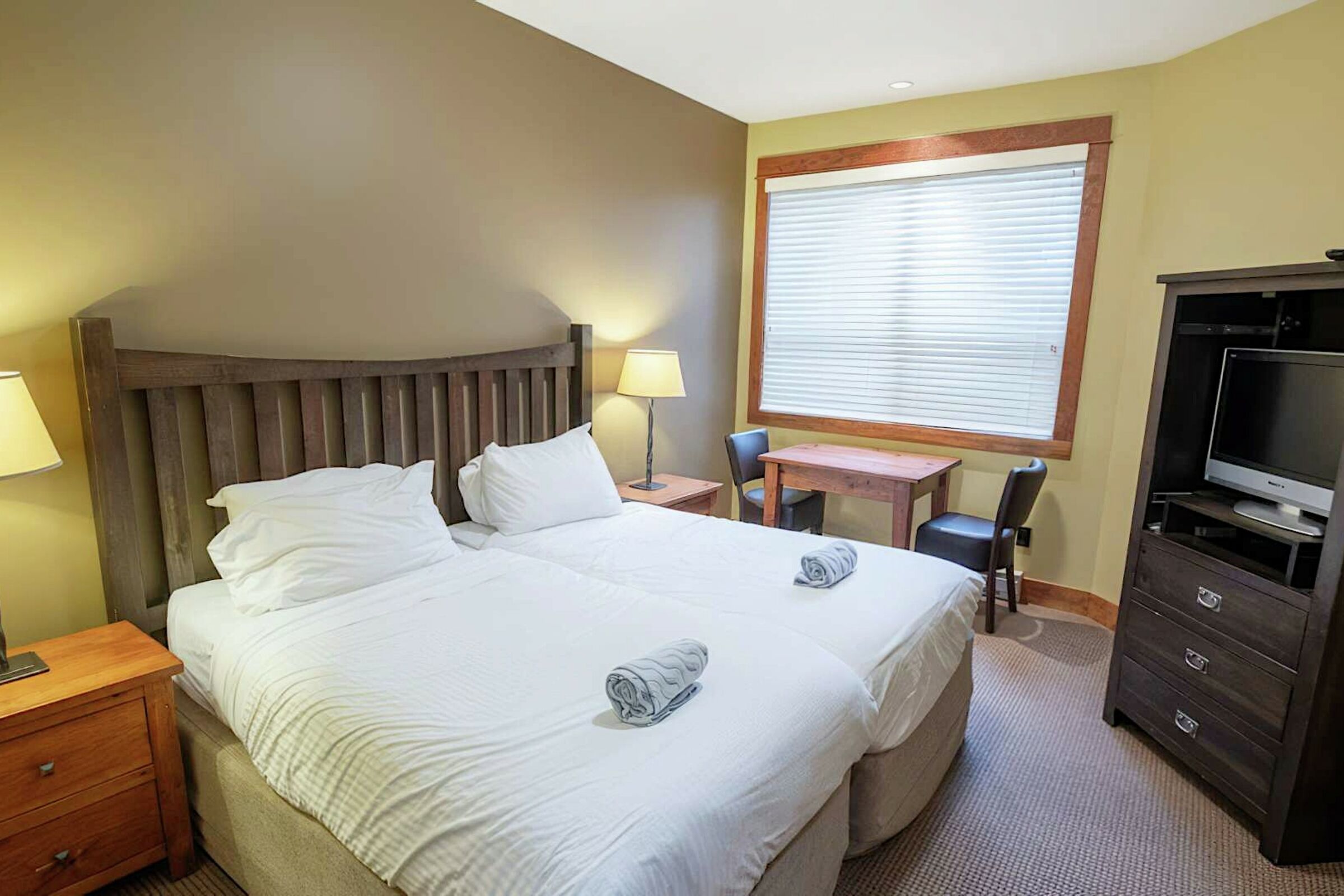 612 - Bedroom