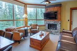 632 - Living Room