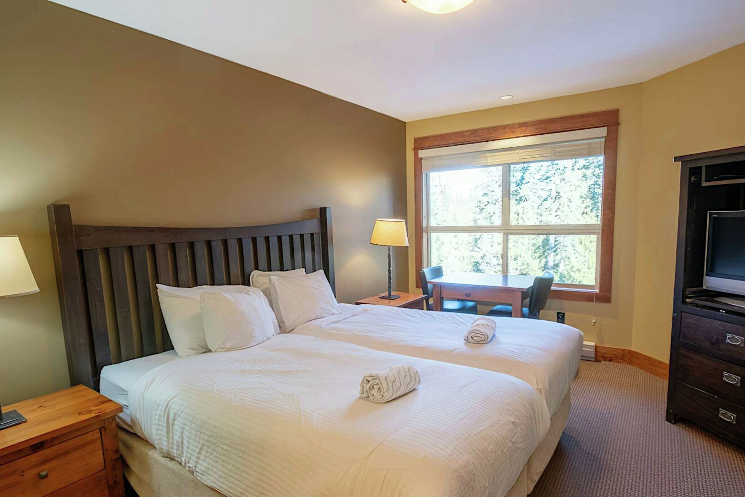 640 - Bedroom