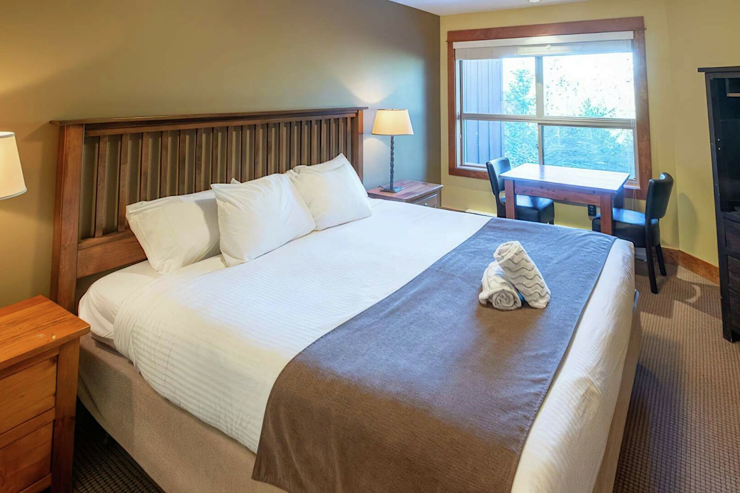 642 - Bedroom
