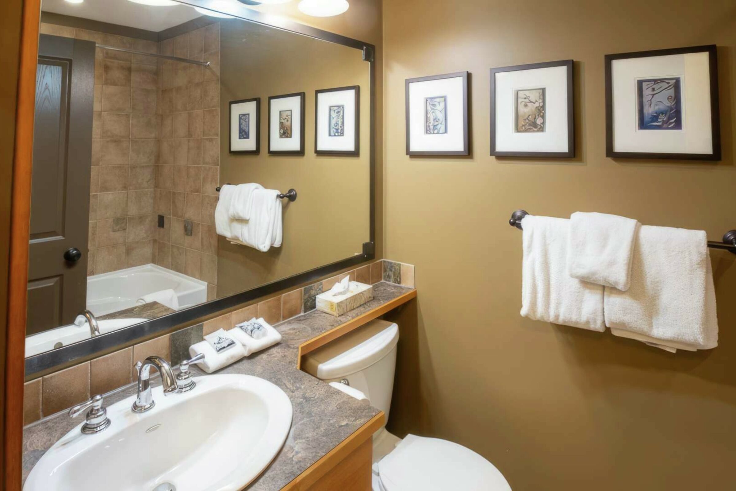 643 - Bathroom