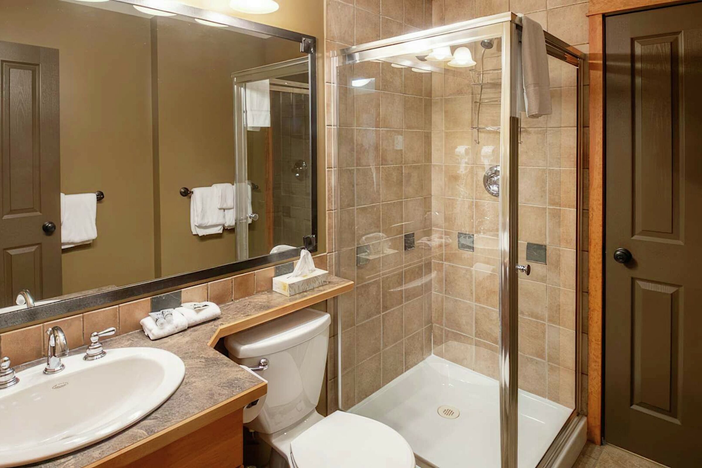 645 - Master Ensuite Bathroom
