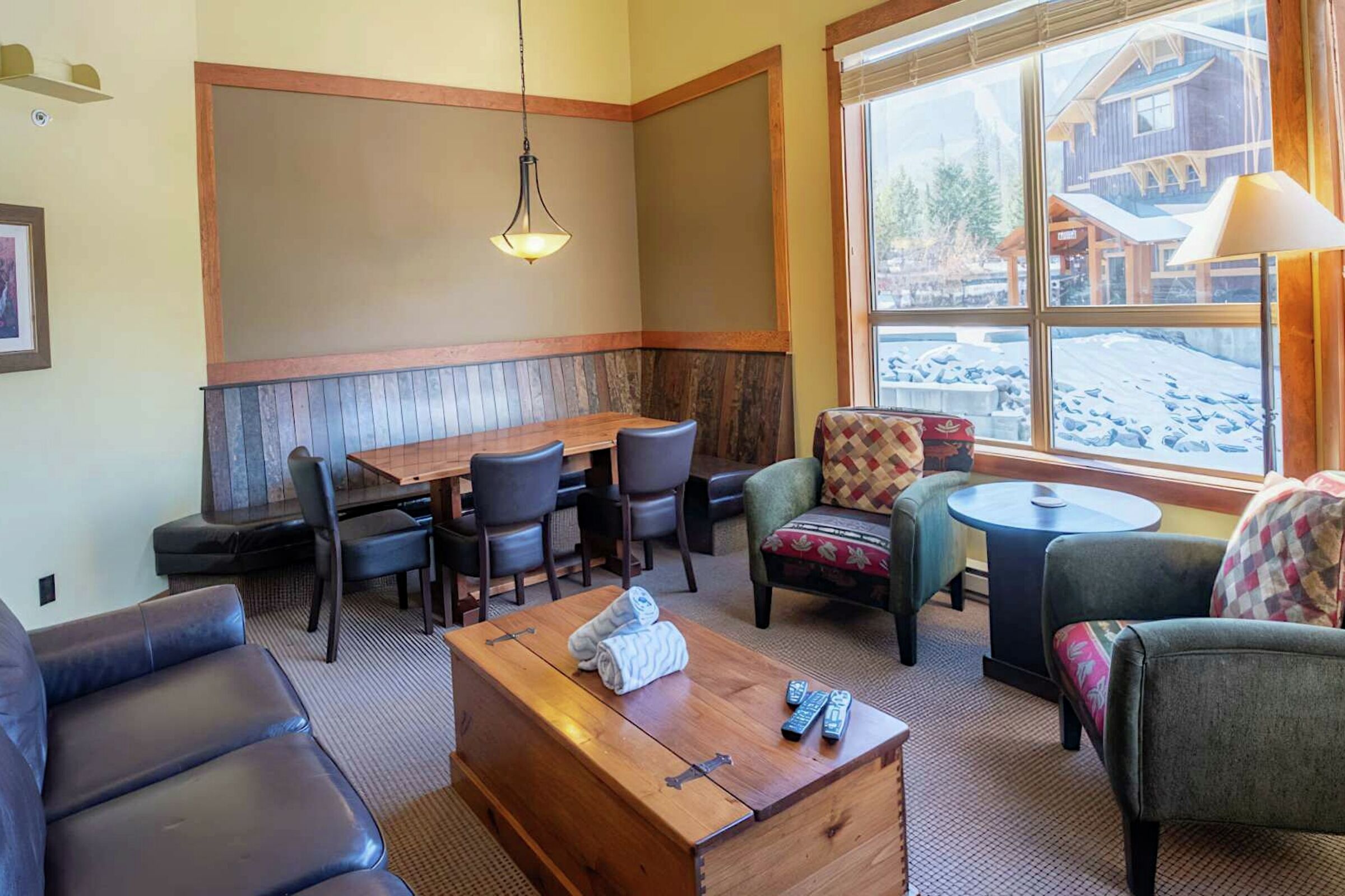 645 - Dining Room