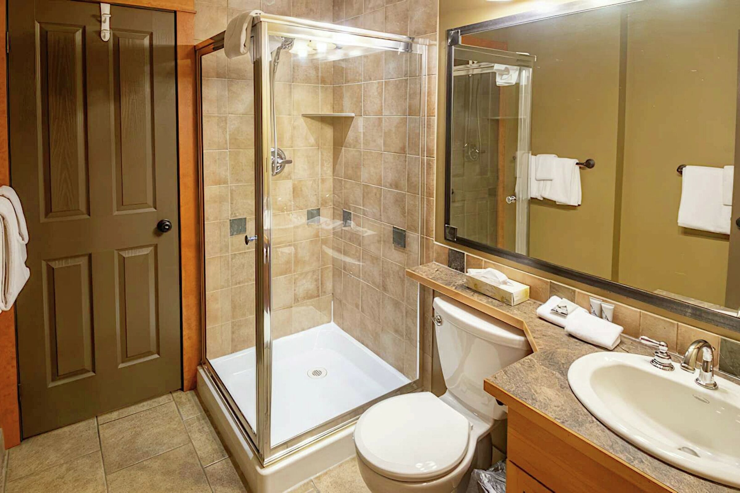 616 - Master Ensuite Bathroom