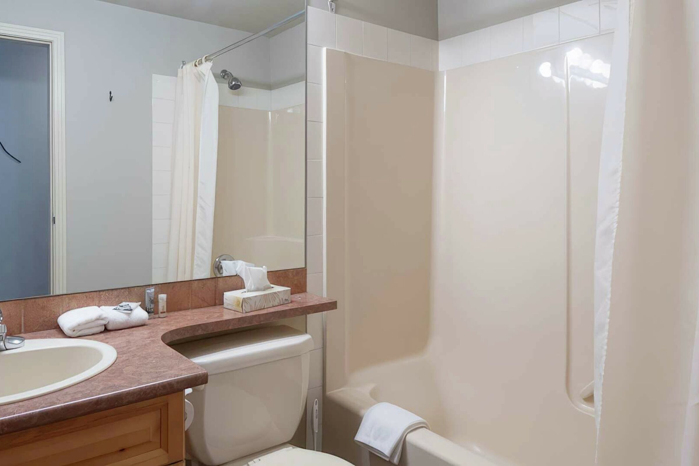 306 - Bathroom