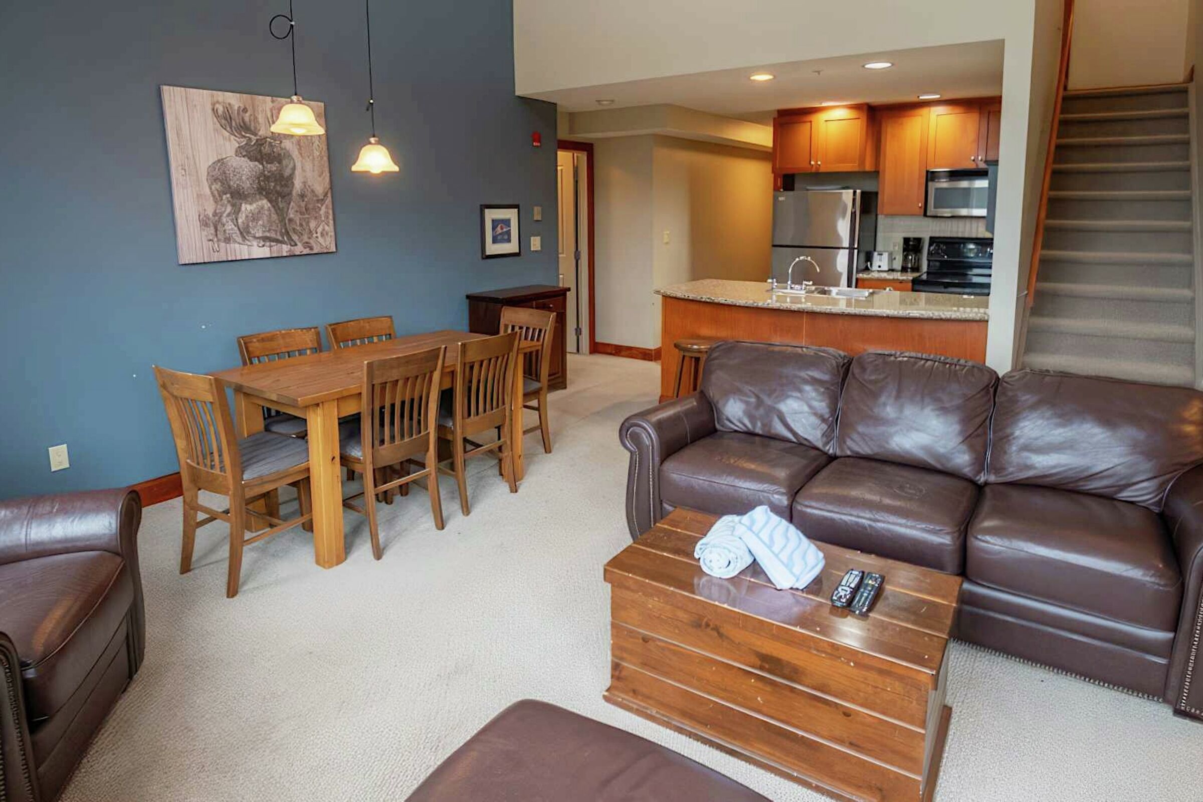 540 - Dining Room & Living Room