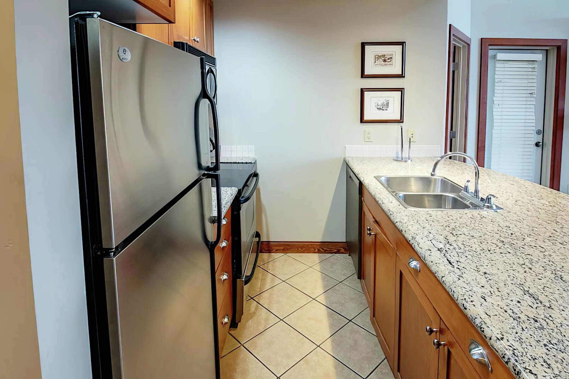 542 - Kitchen