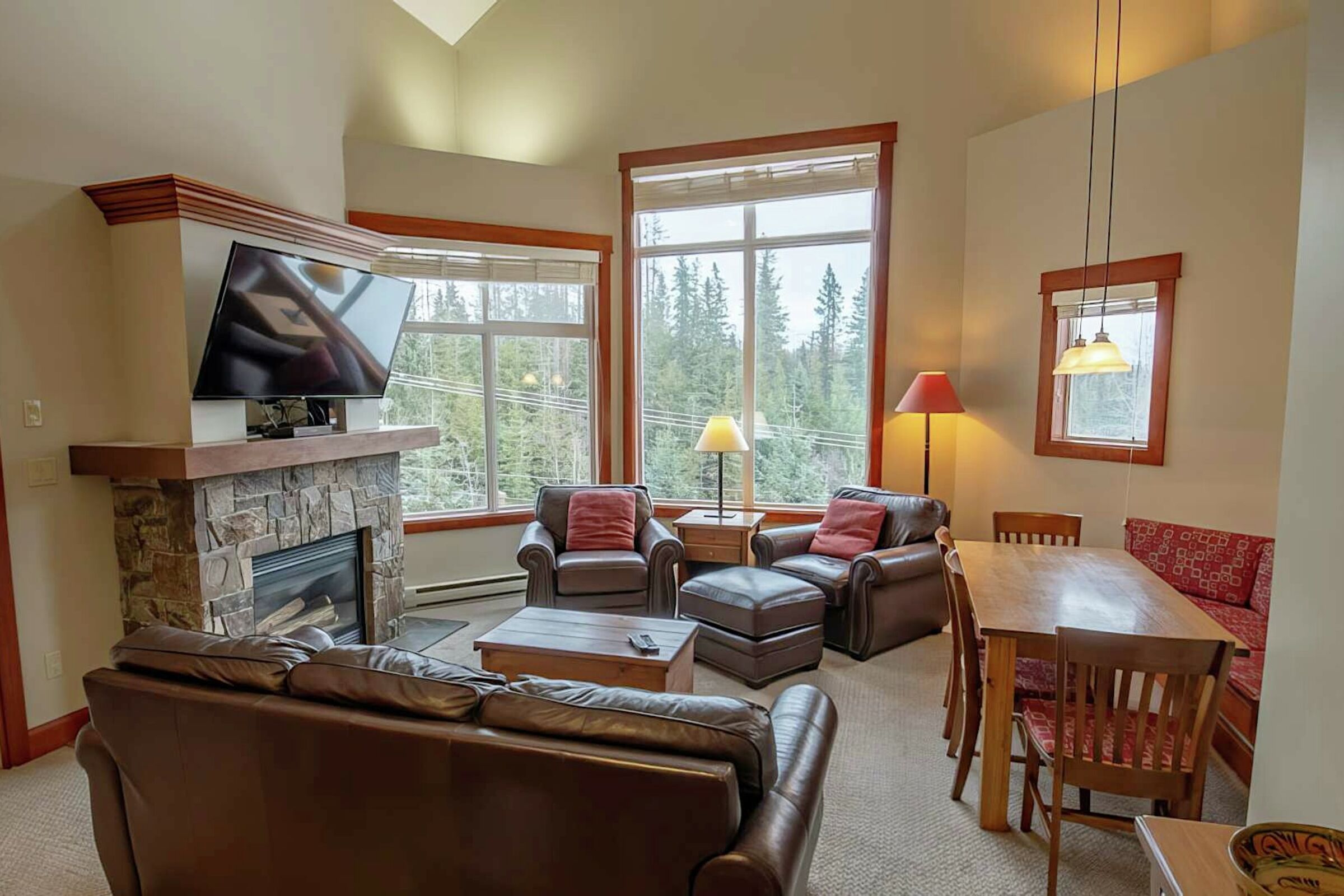 542 - Living Room
