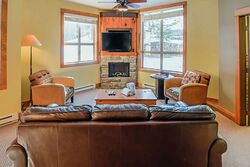 611 - Living Room