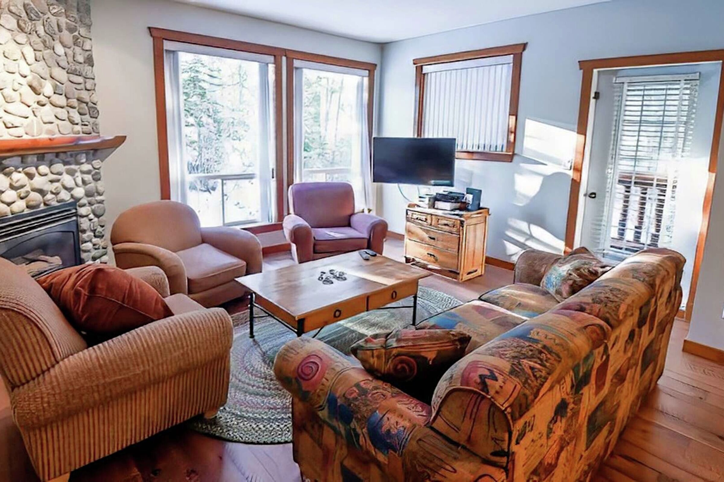 3 Bdrm + Den - Living Room