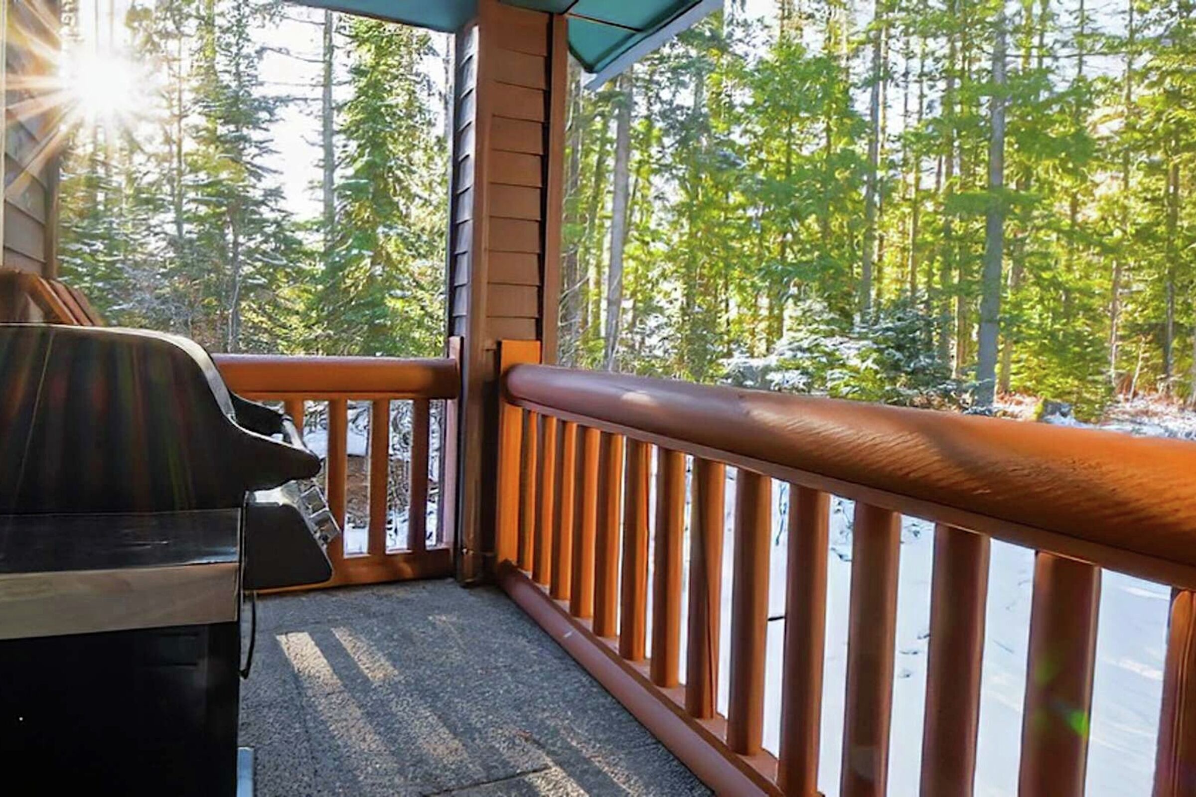 3 Bdrm + Den - Balcony with BBQ