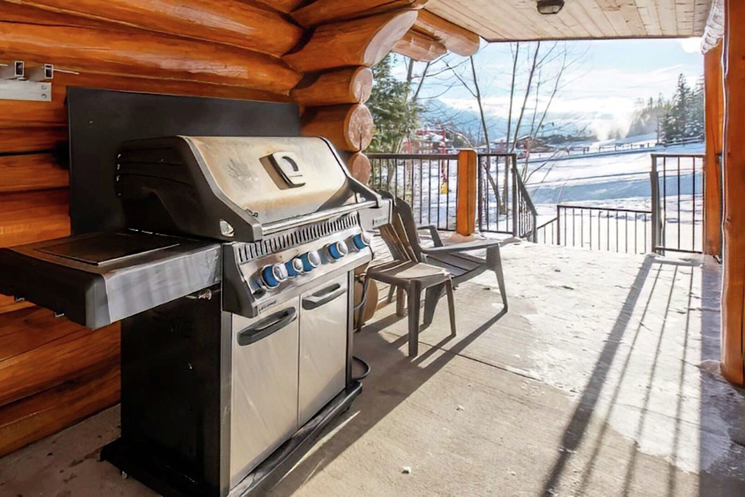 Balcony with BBQ