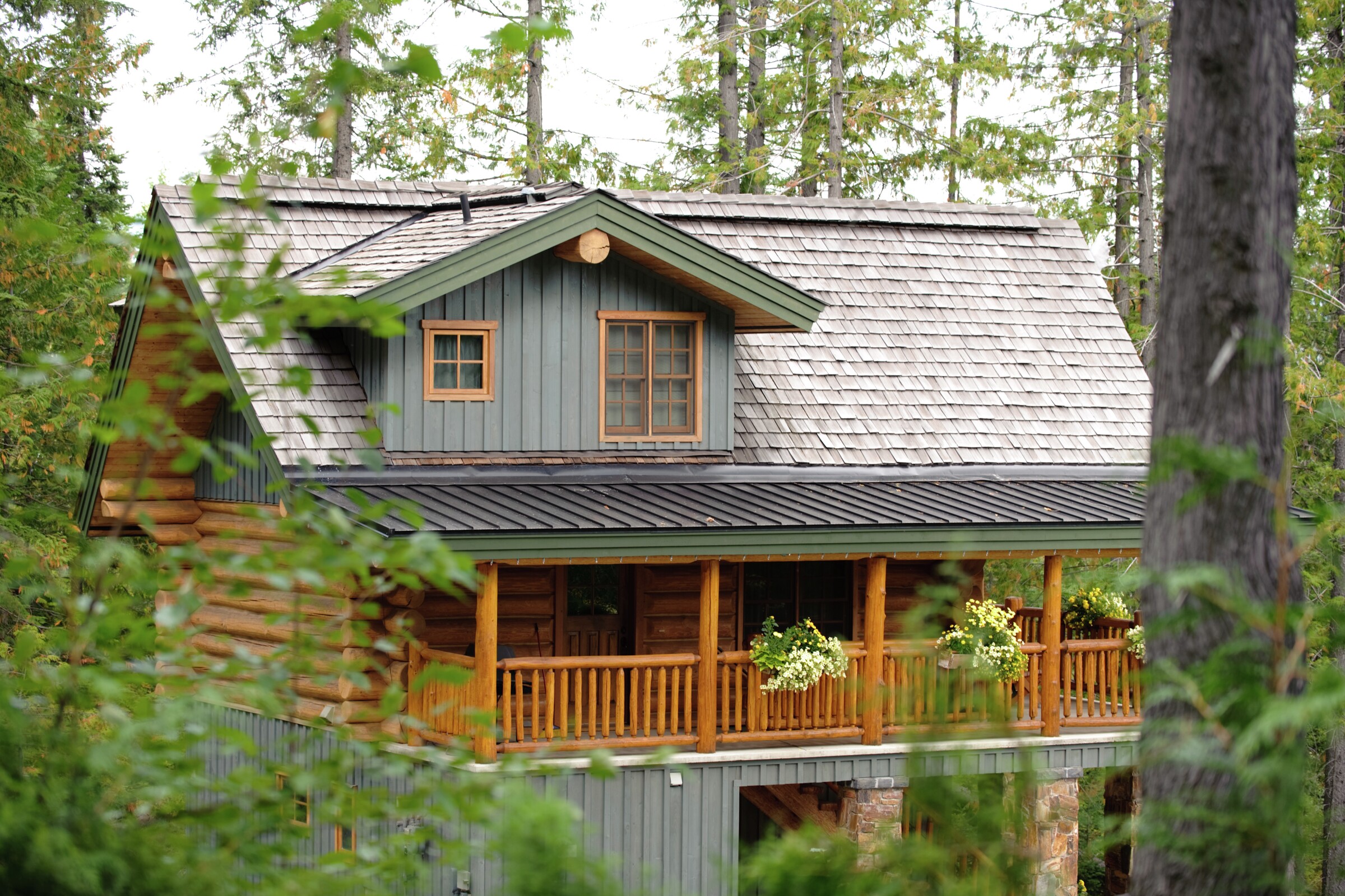 Snow Creek Cabins at Fernie