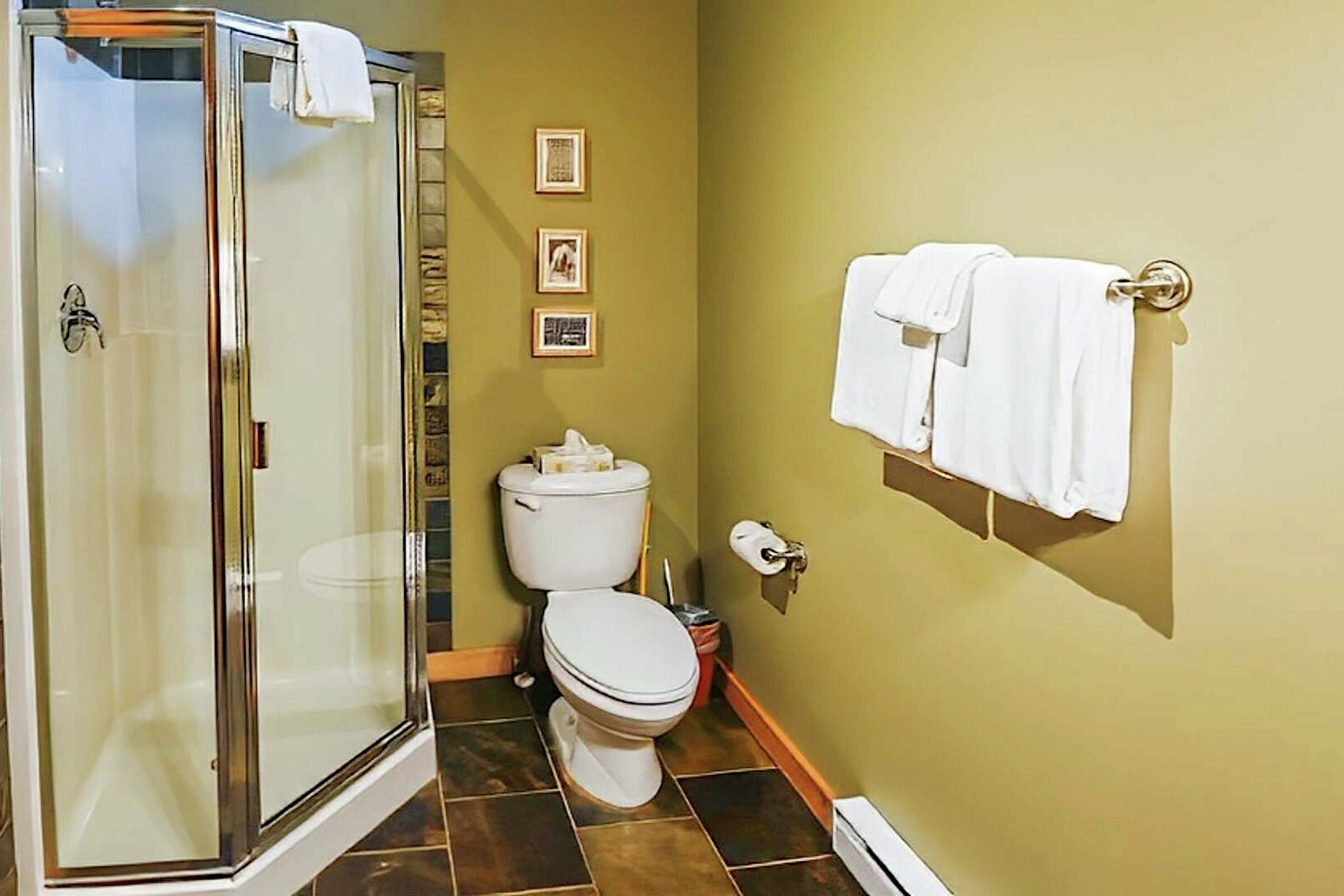 Bear #41-103 - Master Ensuite Bathroom